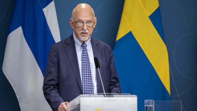 Pressbriefing med EU-minister Hans Dahlgren och Finlands EU-mini